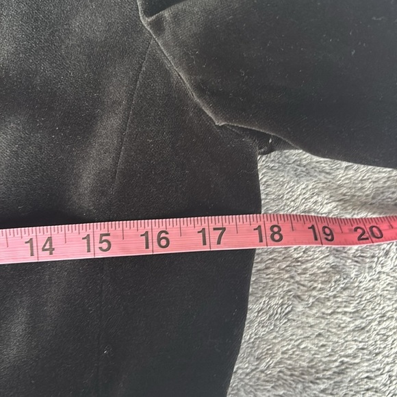 J Crew Fitted Velvet Jacket in Black Size 8 EUC - Picture 5 of 7